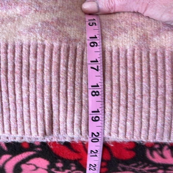 NWT FRNCH Women’s Light Pink Crop Sweater, Size Large! - Picture 7 of 9